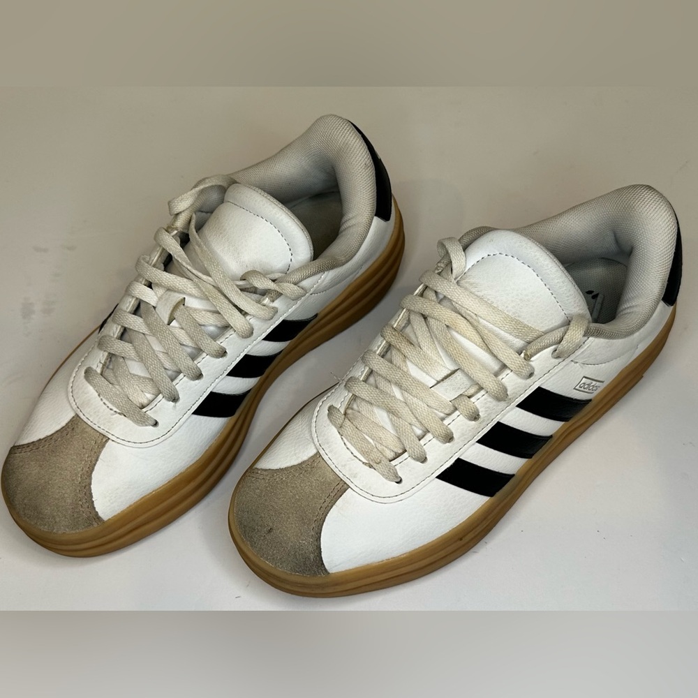 Adidas VL Court Bold Kids 3.5Y White Black Gum Sole Sneakers EUC